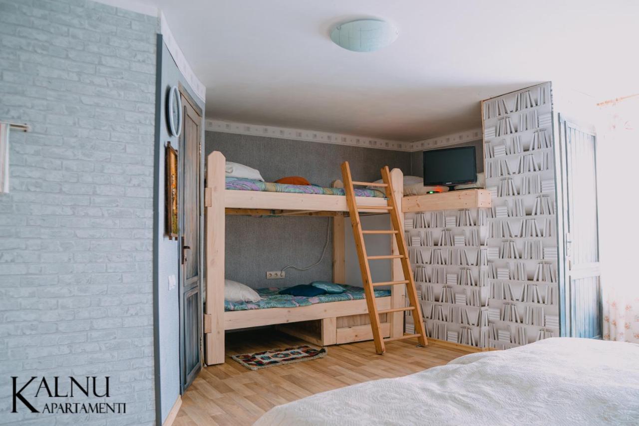אגלונה Kalna Apartamenti מראה חיצוני תמונה